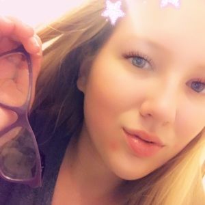 Meet your Posher, Sierra